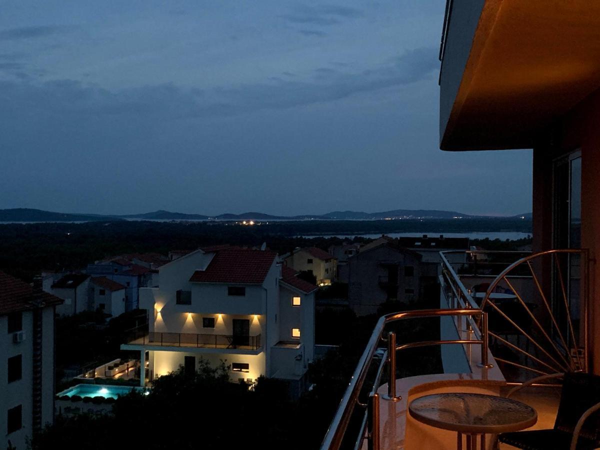 Apartment Ruby Šibenik Exteriör bild